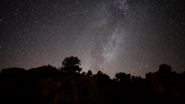 Watch: Meteor lights up Turkey's night sky in green