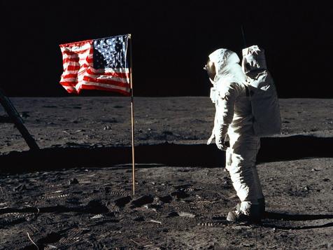 Why Aren't There Stars in the Moon Landing Photos?