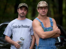 Tickle and Tim during Moonshiners Season 2. 