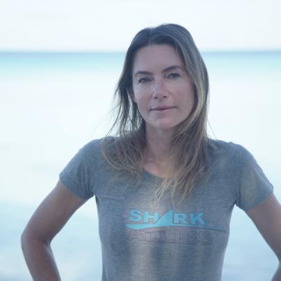 Shark Week: The Podcast – Kinga Philipps on Massive Tiger Sharks in French Polynesia