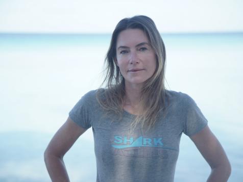Shark Week: The Podcast – Kinga Philipps on Massive Tiger Sharks in French Polynesia