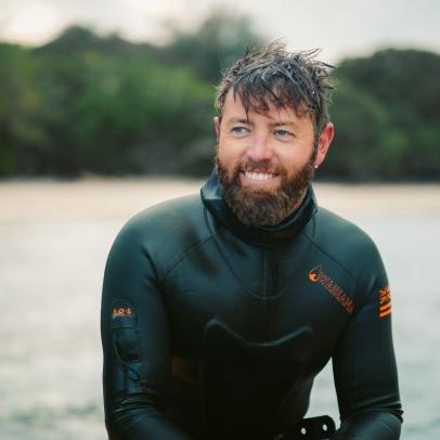 Shark Week: The Podcast – Forrest Galante on Walking Epaulette Sharks and Great Whites which can Change Color