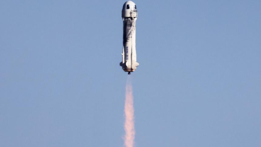 VAN HORN, TEXAS - OCTOBER 13: Blue Originâ  s New Shepard Blue Originâ  s New Shepard flies toward space carrying 90-year-old Star Trek actor William Shatner and three other civilians on October 13, 2021 near Van Horn, Texas. Shatner will become the oldest person to fly into space on the ten minute flight. Shatner, along with civilians Audrey Powers, Chris Boshuizen and Glen de Vries, are riding aboard mission NS-18, the second human spaceflight for the company which is owned by Amazon founder Jeff Bezos. (Photo by Mario Tama/Getty Images)