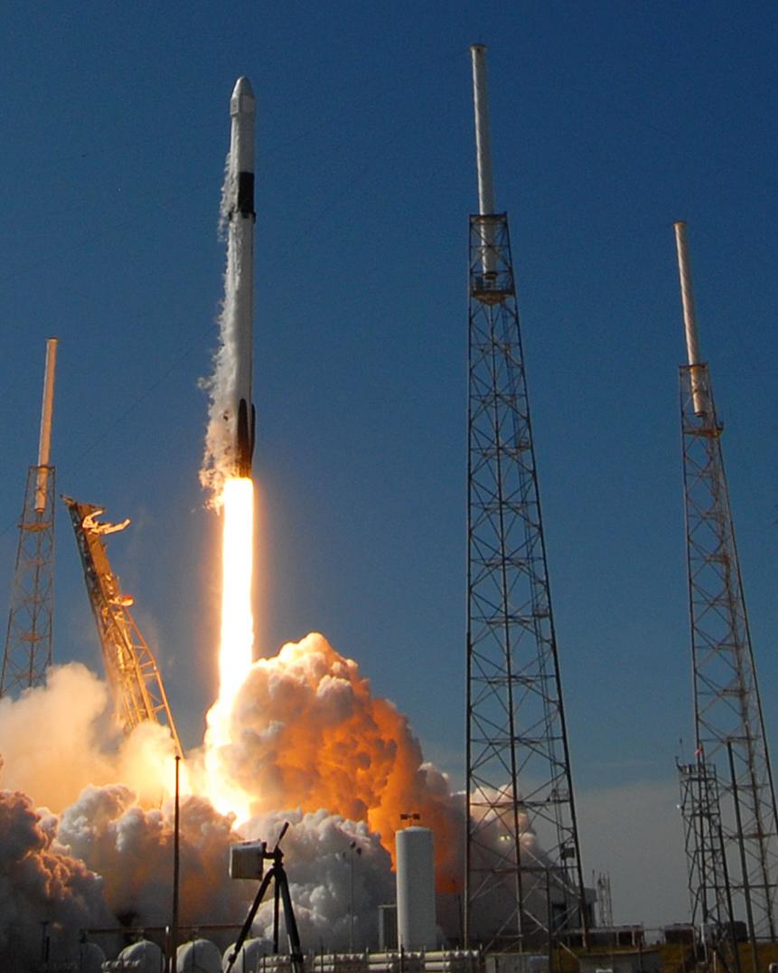 CAPE CANAVERAL, FLORIDA, UNITED STATES, DECEMBER 5, 2019: A SpaceX Falcon 9 rocket carrying a Dragon cargo capsule with supplies for the International Space Station launched successfully from pad 40 at Cape Canaveral Air Force Station. The spacecraft is carrying nearly 6000 pounds of supplies and research materials.- PHOTOGRAPH BY Paul Hennessy / Echoes Wire/ Barcroft Media (Photo credit should read Paul Hennessy / Echoes Wire / Barcroft Media via Getty Images)