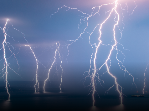 Tage af pakistanske pas 5 of the Weirdest Types of Lightning | Latest Science News and Articles |  Discovery