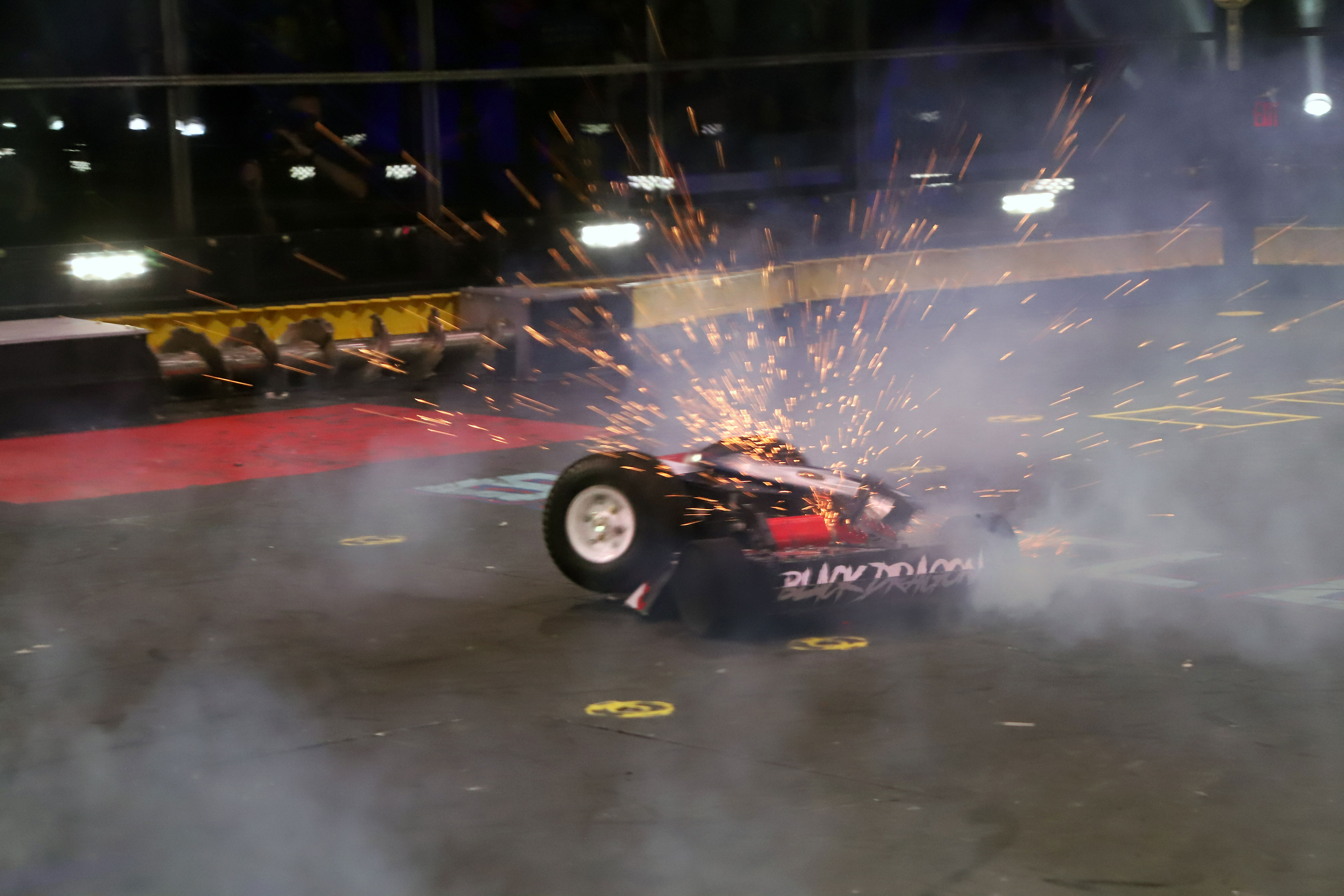 battlebots black axe backwards vs mammoth battlebots black axe backwards vs mammoth