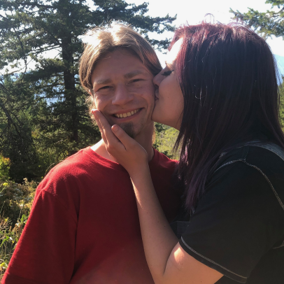 Bear Brown Of Alaskan Bush People Is Engaged Alaskan Bush People Discovery