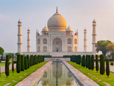 Commissioned in 1632, The Taj Mahal is one of the newest Seven Wonders of the World, and surprisingly no one knows who actually designed it.