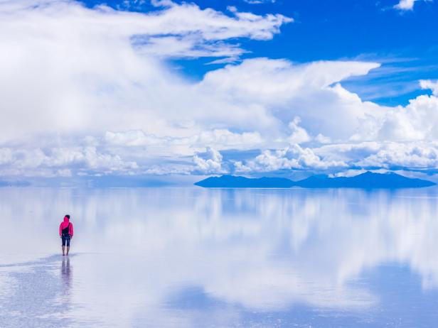 Salar de Uyuni is the World's Largest Natural Mirror | Travel and ...