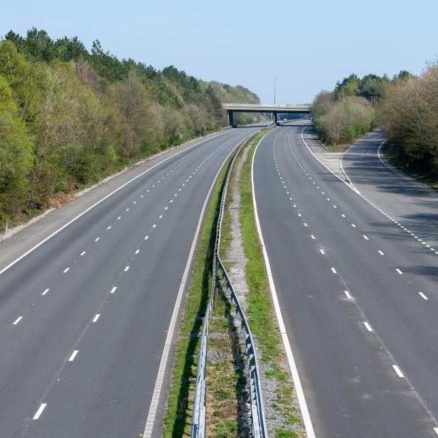 BRIDGEND, UNITED KINGDOM - APRIL 10: A view of a quiet M4 motorway at Bridgend on April 10, 2020 in Bridgend, United Kingdom. Police have stepped up patrols to prevent people from travelling to beaches and beauty spots over the Easter weekend. The Coronavirus (COVID-19) pandemic has spread to many countries across the world, claiming almost 97,000 lives and infecting over 1 million people. (Photo by Matthew Horwood/Getty Images)