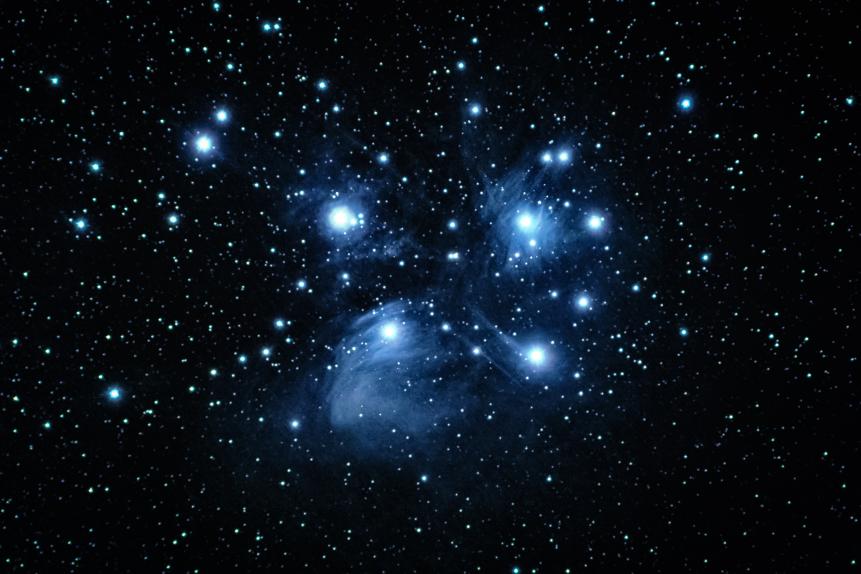A picture of Messier 45, known as the pleiades star cluster or the Seven Sisters.