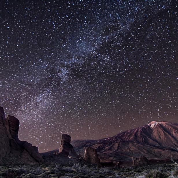 Milky Way over in Roques de Garcia Canadas del Teide.