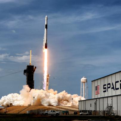 Space X Launches Another Batch of Starlink Satellites | Latest Science News  and Articles | Discovery