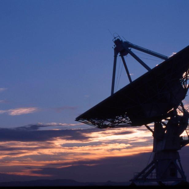 The VLA (Very Large Array Observatorium) in one of New Mexico's observatory where scientists are seeking extraterrestrial life in the universe with the help of radio waves, Magdalena Ridge Observatory, Socorro county, central New Mexico. (Photo by plus49/Construction Photography/Avalon/Getty Images)