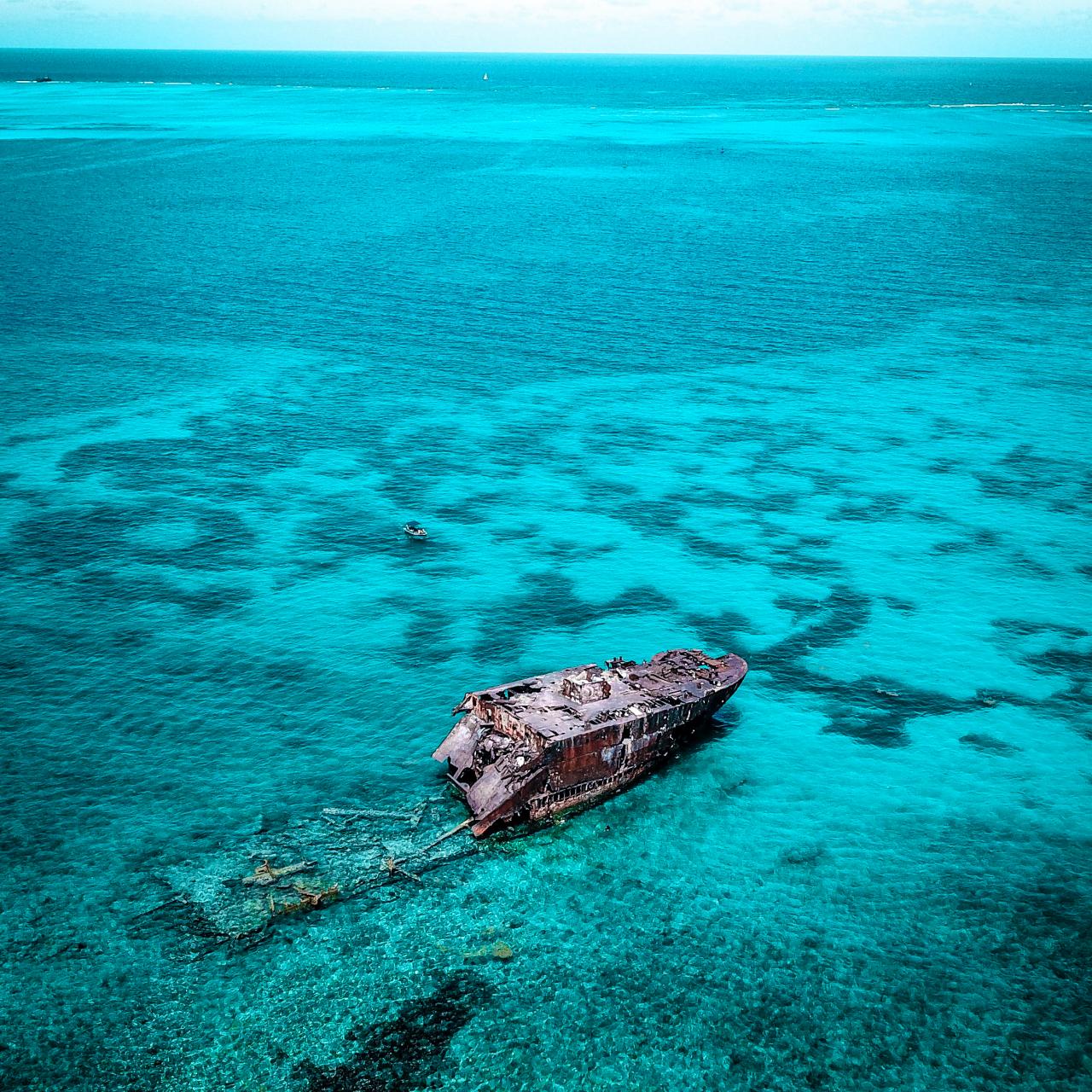 Discover Famous Caribbean Shipwrecks