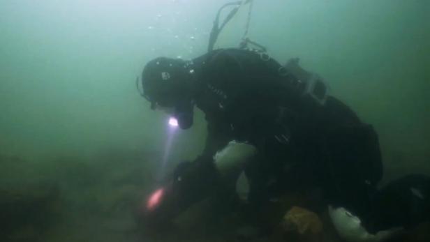 Machine Gun Kellys | Bering Sea Gold | Discovery