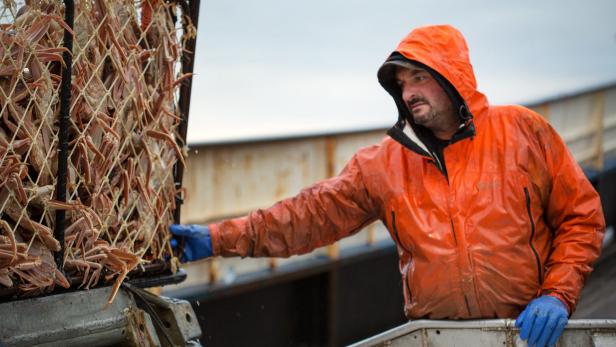 On The Rocks | Deadliest Catch | Discovery