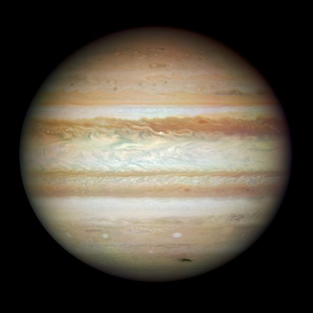 IN SPACE - JULY 23:  In this image provided by NASA, ESA, and the Hubble SM4 ERO Team, the planet Jupiter is pictured July 23, 2009 in Space. Today, September 9, 2009, NASA released the first images taken with the Hubble Space Telescope since its repair in the spring.  (Photo by NASA, ESA, and the Hubble SM4 ERO Team via Getty Images)