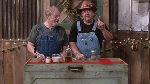 Moonshiners Mark and Digger share holiday cocktail recipe | Discovery